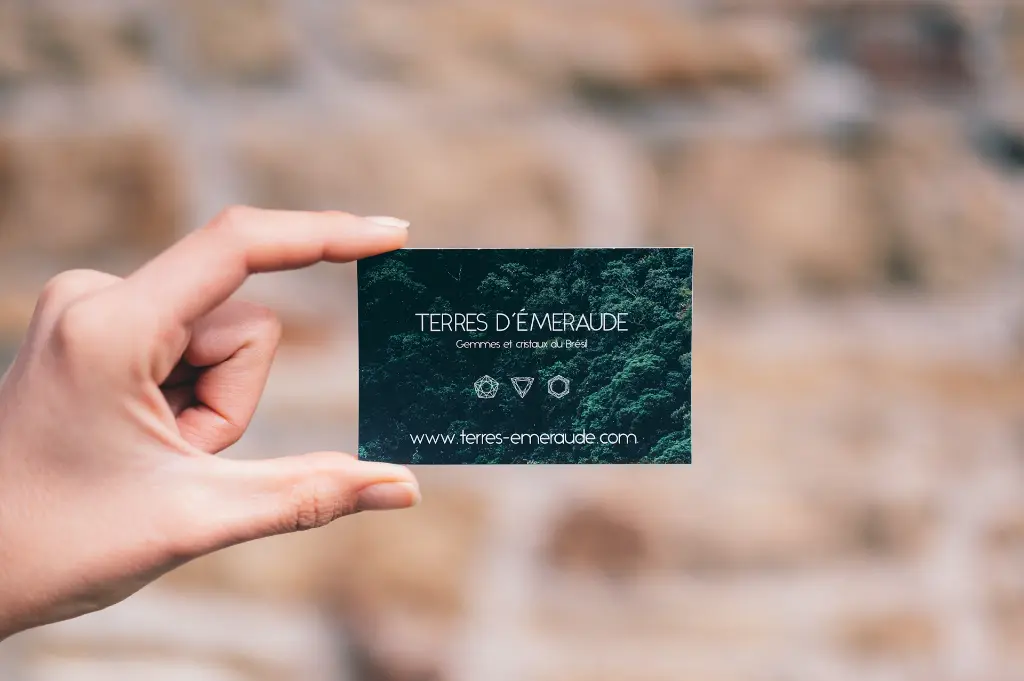 unsplash_3HcfXr5NC2k_business card .webp
